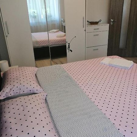 Amigohd² Apartman Vajdahunyad Kültér fotó
