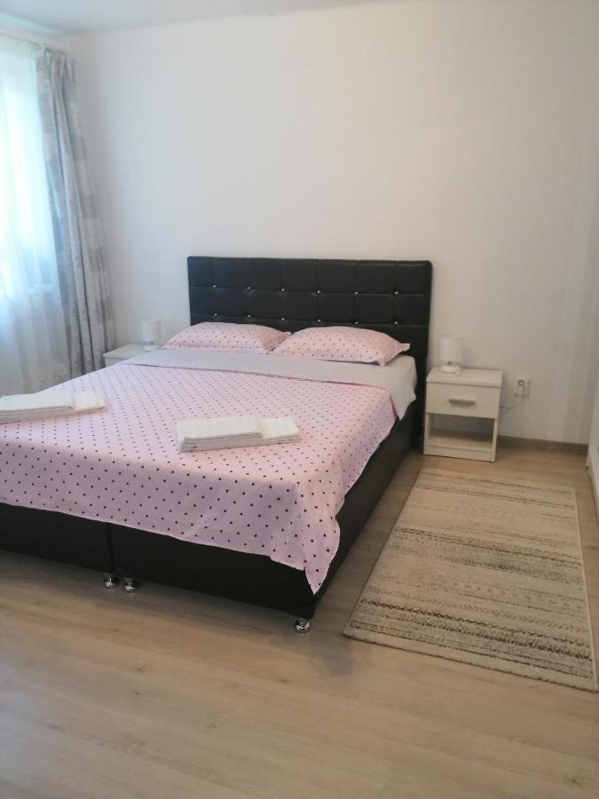 Amigohd² Apartman Vajdahunyad Kültér fotó